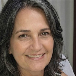Júlia-45
