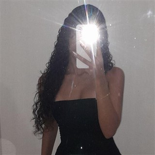Larissa-96