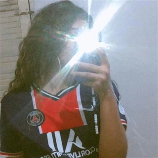 Larissa-96