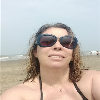 Eliana-55