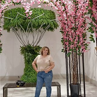 Eliana-55