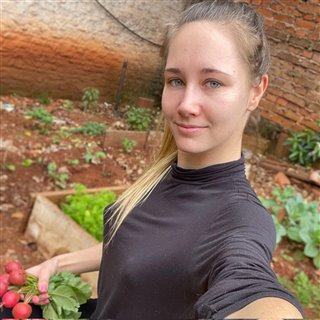 Camilla-16